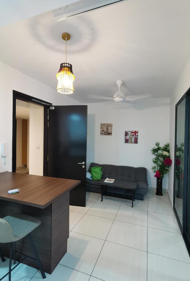 Almas Puteri Harbour Apartman Nusajaya  Kültér fotó
