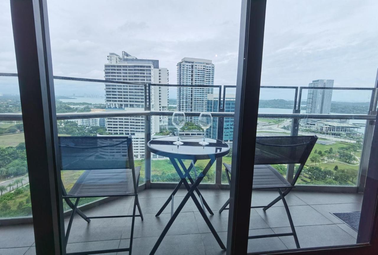Almas Puteri Harbour Apartman Nusajaya  Kültér fotó