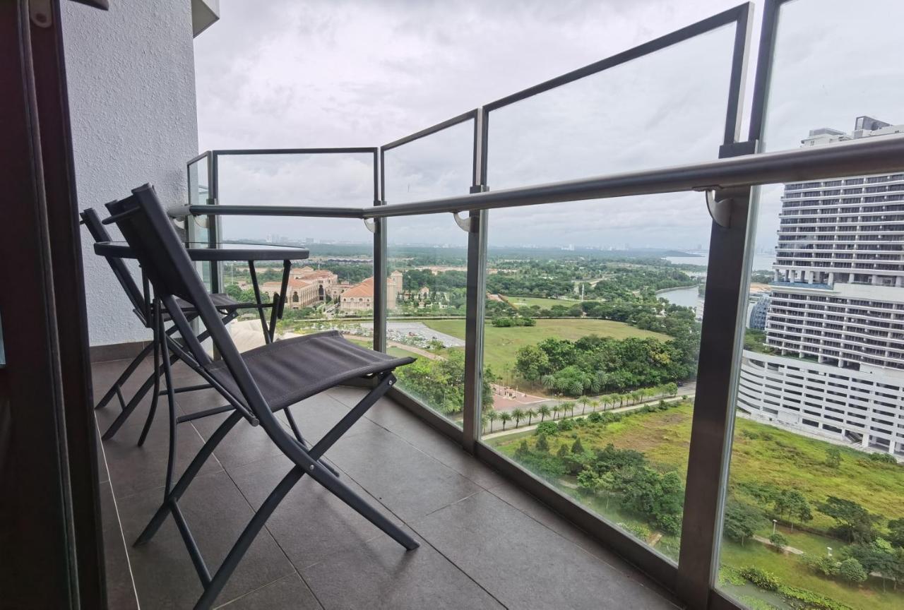 Almas Puteri Harbour Apartman Nusajaya  Kültér fotó