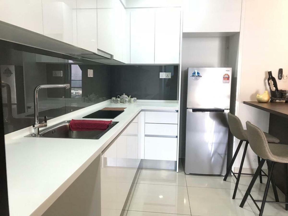 Almas Puteri Harbour Apartman Nusajaya  Kültér fotó