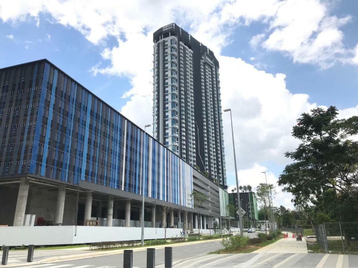 Almas Puteri Harbour Apartman Nusajaya  Kültér fotó